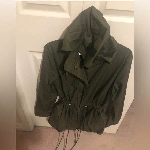 Light weight jacket. - Picture 2 of 2